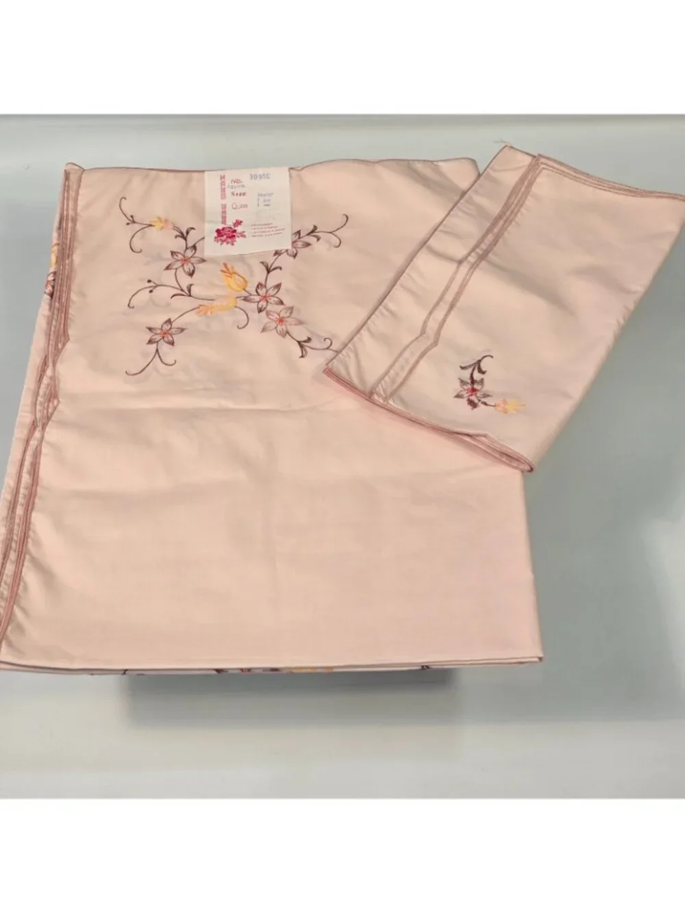 Vintage Hand Made Embroidered Tablecloth Napkins Set Floral 54